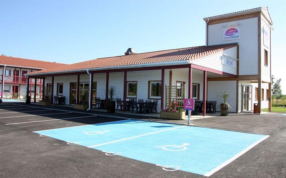 Everhotel De Tarbes-Ibos エクステリア 写真