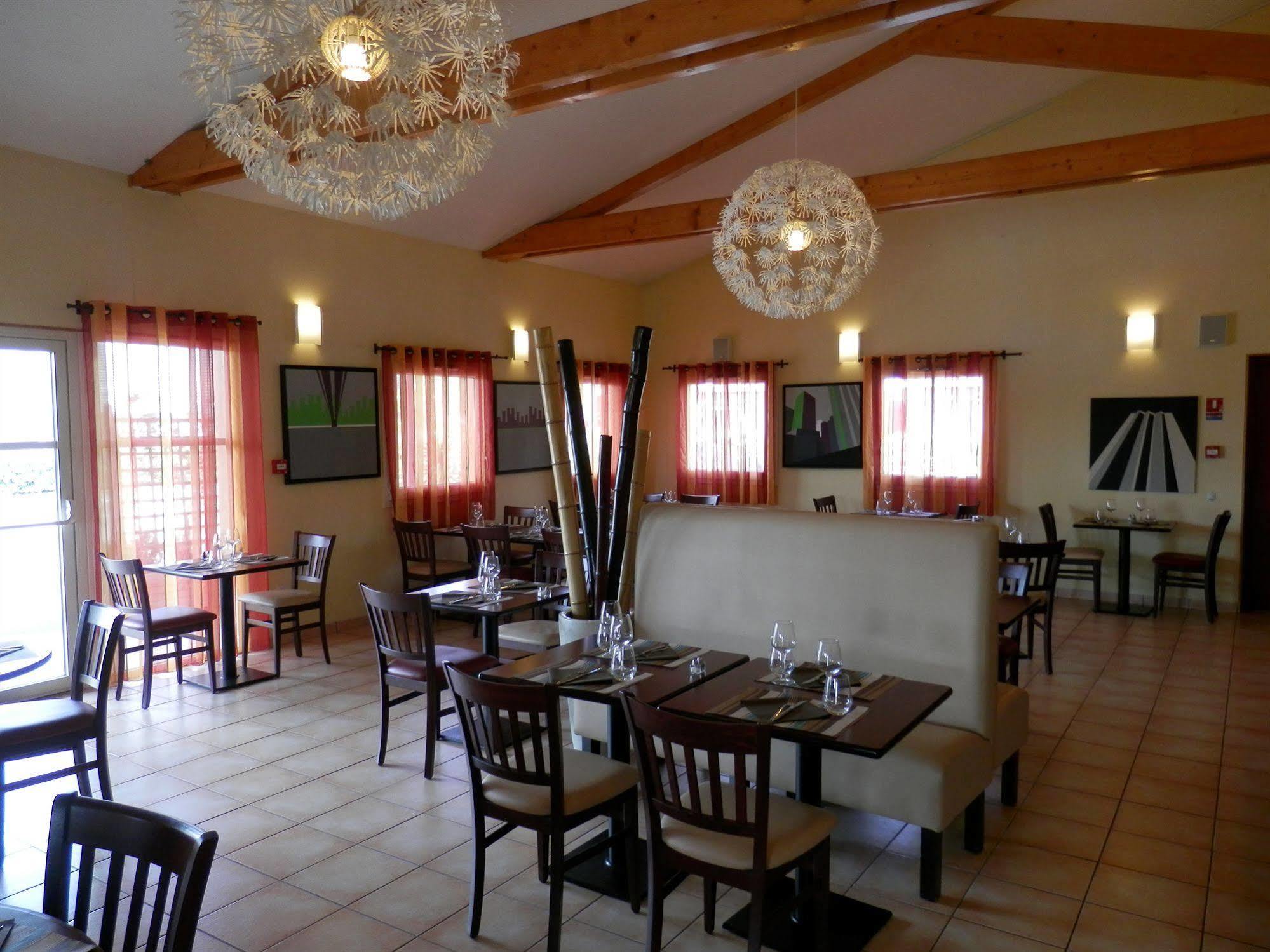 Everhotel De Tarbes-Ibos エクステリア 写真