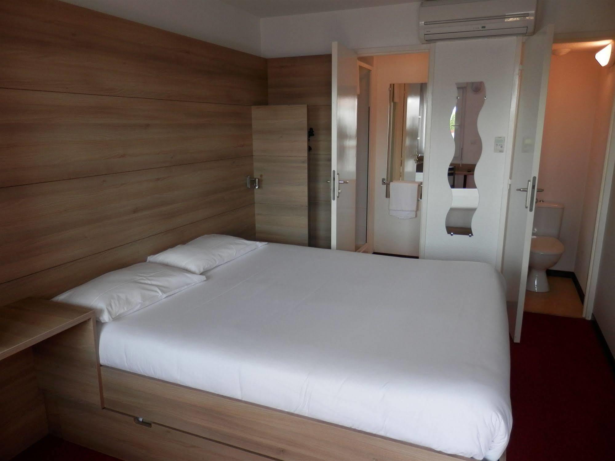 Everhotel De Tarbes-Ibos エクステリア 写真
