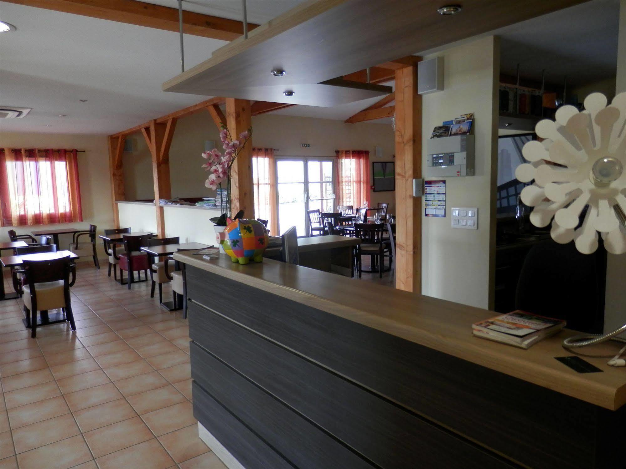 Everhotel De Tarbes-Ibos エクステリア 写真